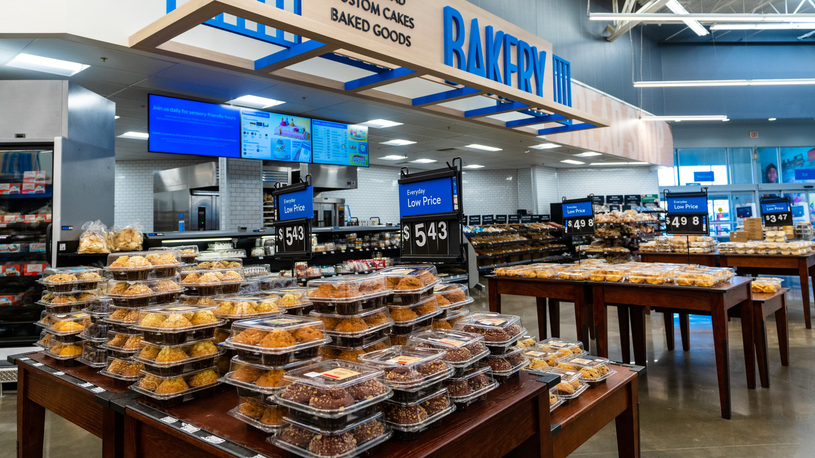 The Best Blueberry Dessert From Walmart's Bakery, Hands Down