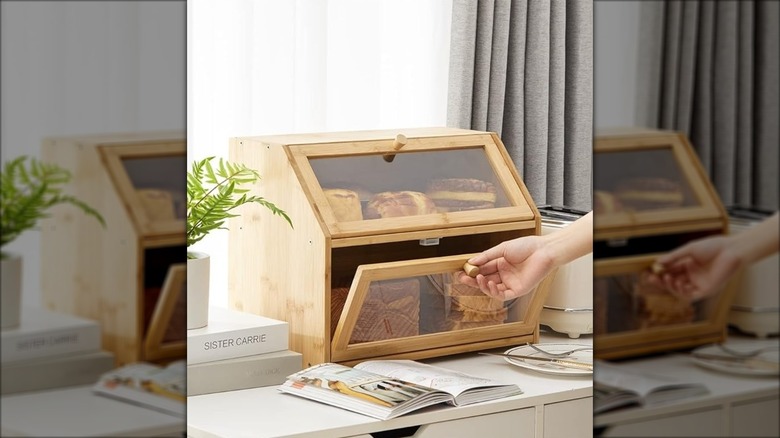 BMOSU Farmhouse Bread Box on desktop and filled with baked goods