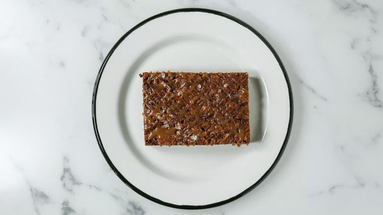Overhead shot of brownie topped with drizzles of caramel