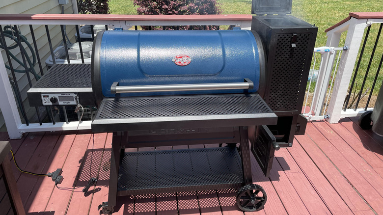 Char-Griller Gravity 980 on a painted deck