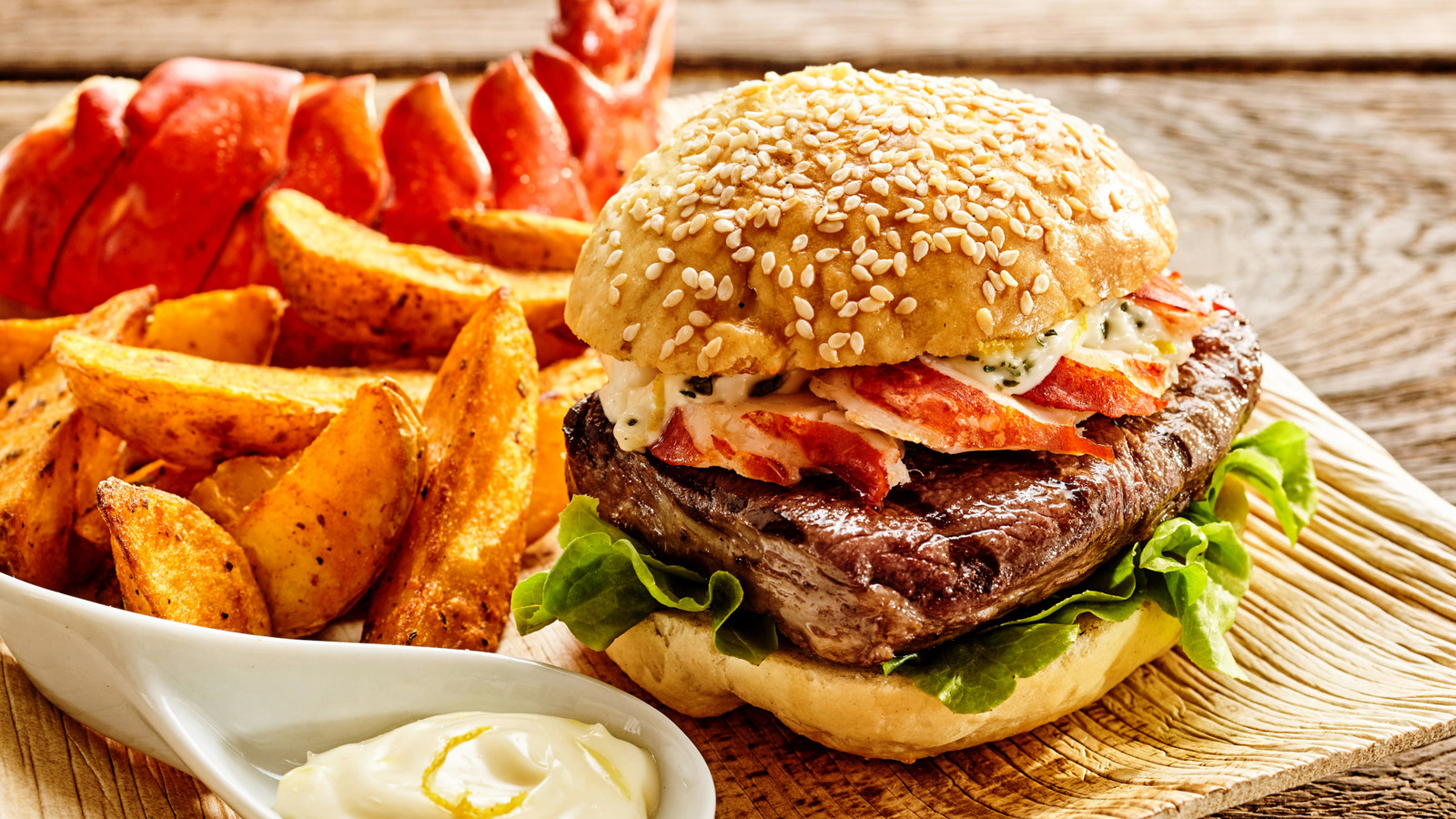 The Best Cheeseburger In South Dakota Takes Surf And Turf To A Whole New Level