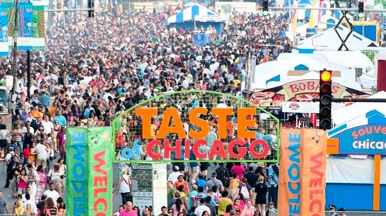 Crowds and stalls at the Taste of Chicago