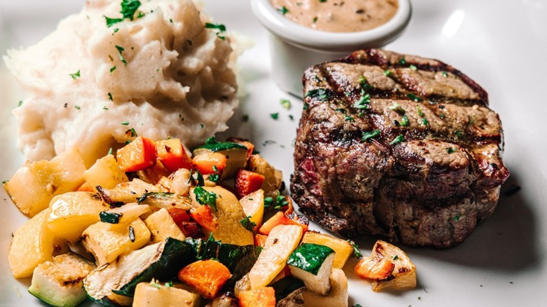 Filet and veggies