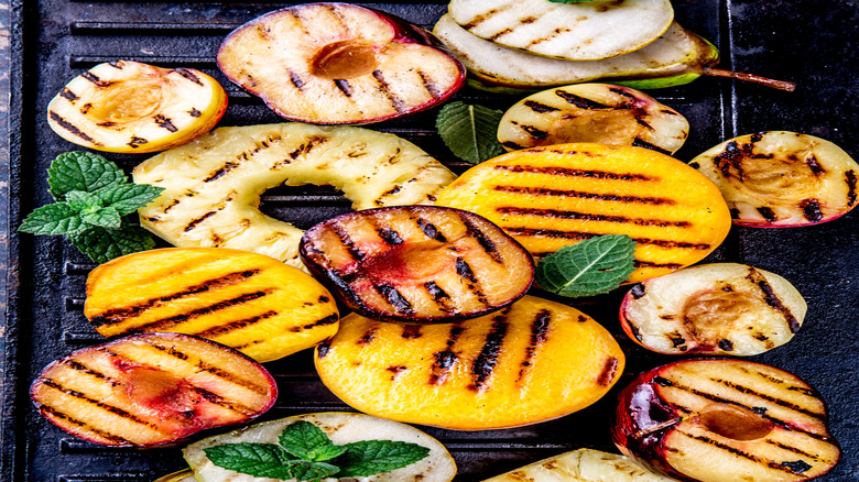 Different grilled fruits