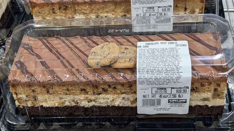 Kirkland Signature Chocolate Chip Cookie Bar Cake sitting in a display case