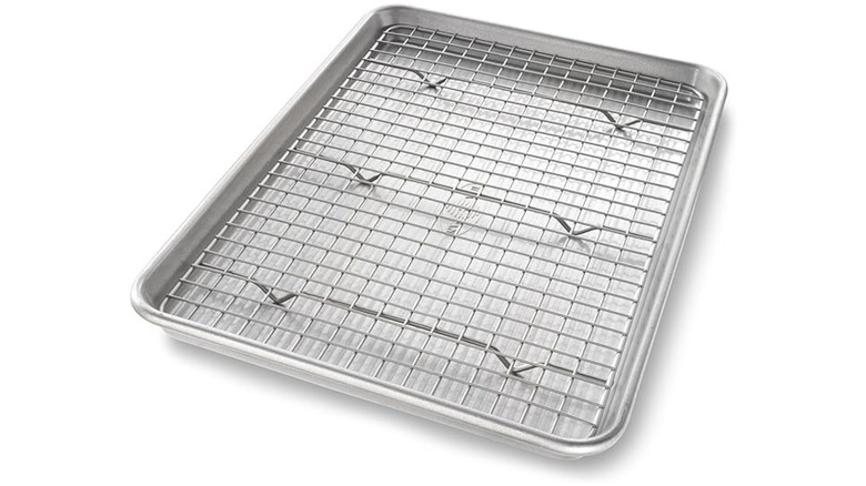 USA Pan set with rack