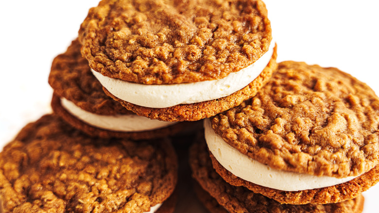 stack of oatmeal creme pies