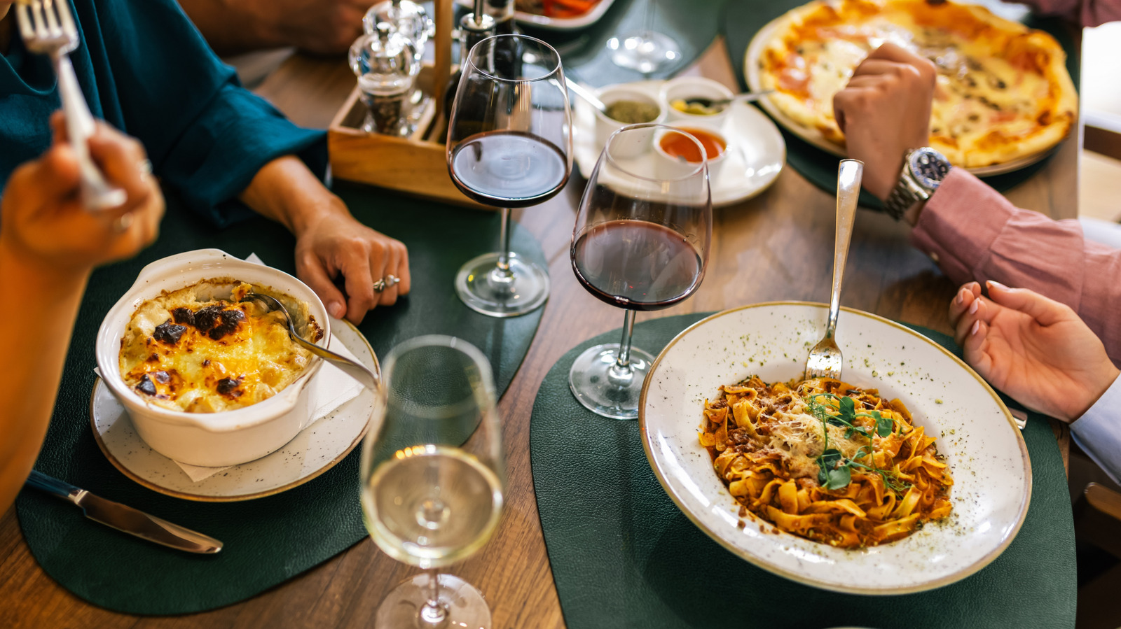 10 Best Supper Clubs In The Midwest