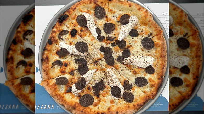 Pizza with truffle