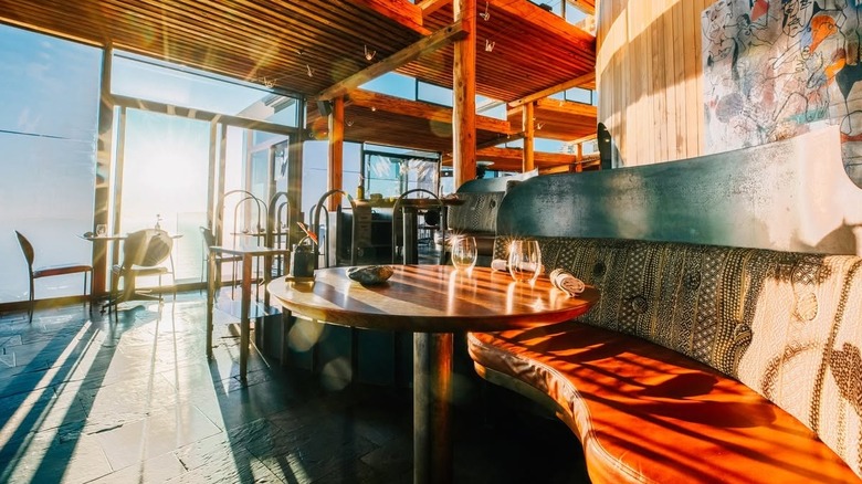 Sun filtering through the windows at Sierra Mat