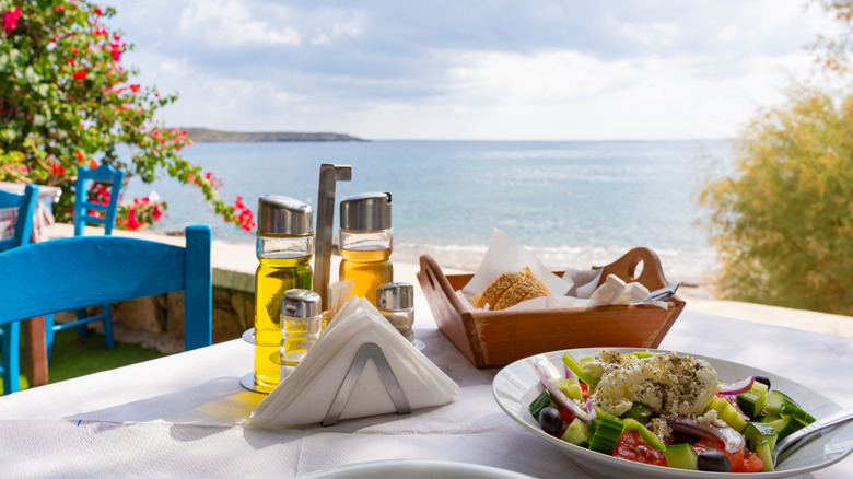 Restaurant with views of the water
