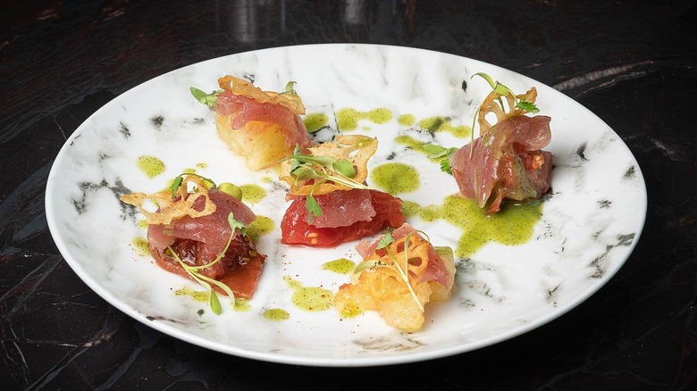 Hawaiian tuna salpicon dish