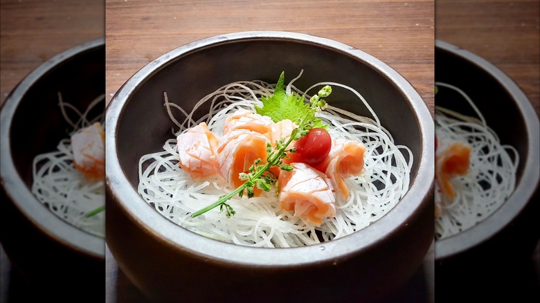 Salmon sushi over radish
