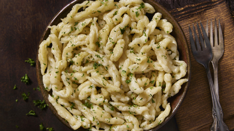 cheese and parsley spaetzle