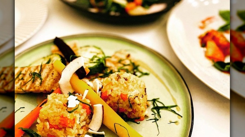 Grilled fish and veggies