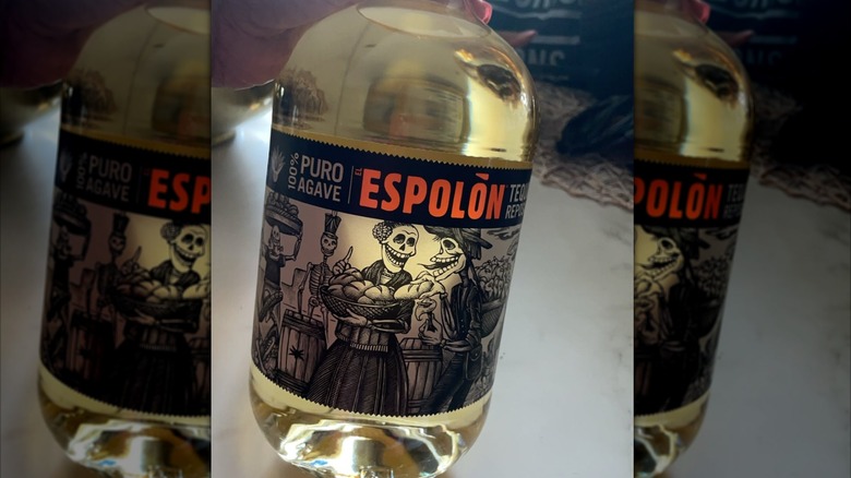 Bottle of Espolòn Reposado