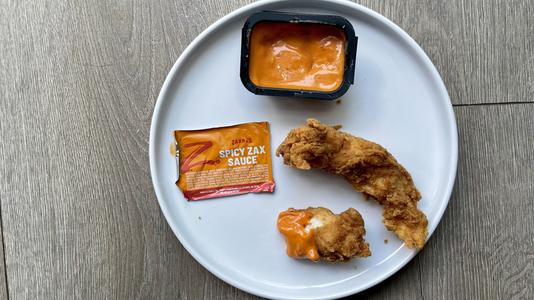 Zaxbys chicken tenders and sauce