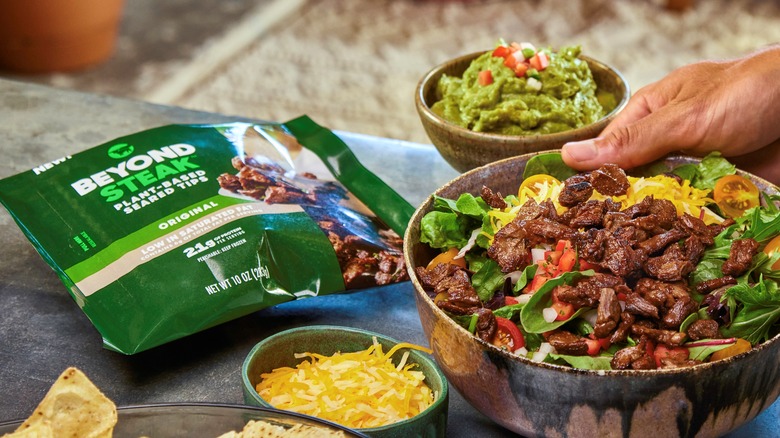 Taco bowl with Beyond Steak