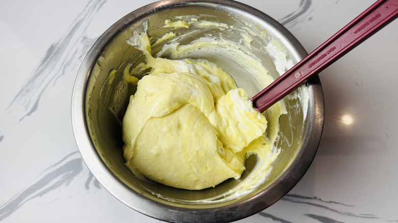 German Bee Sting cake filling in bowl