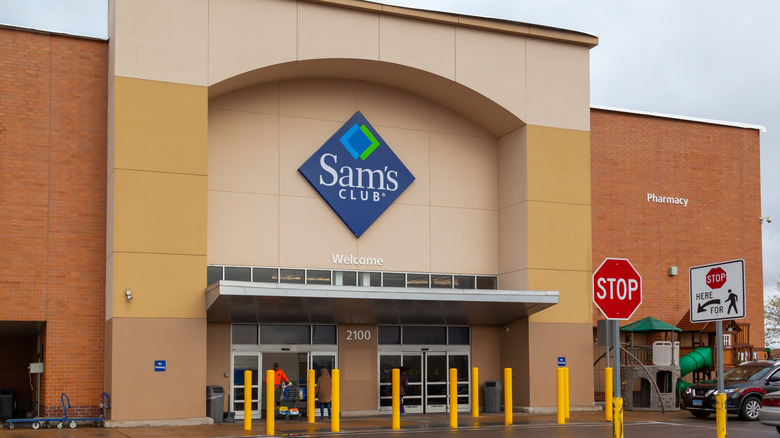 Sam's Club sign on brick building