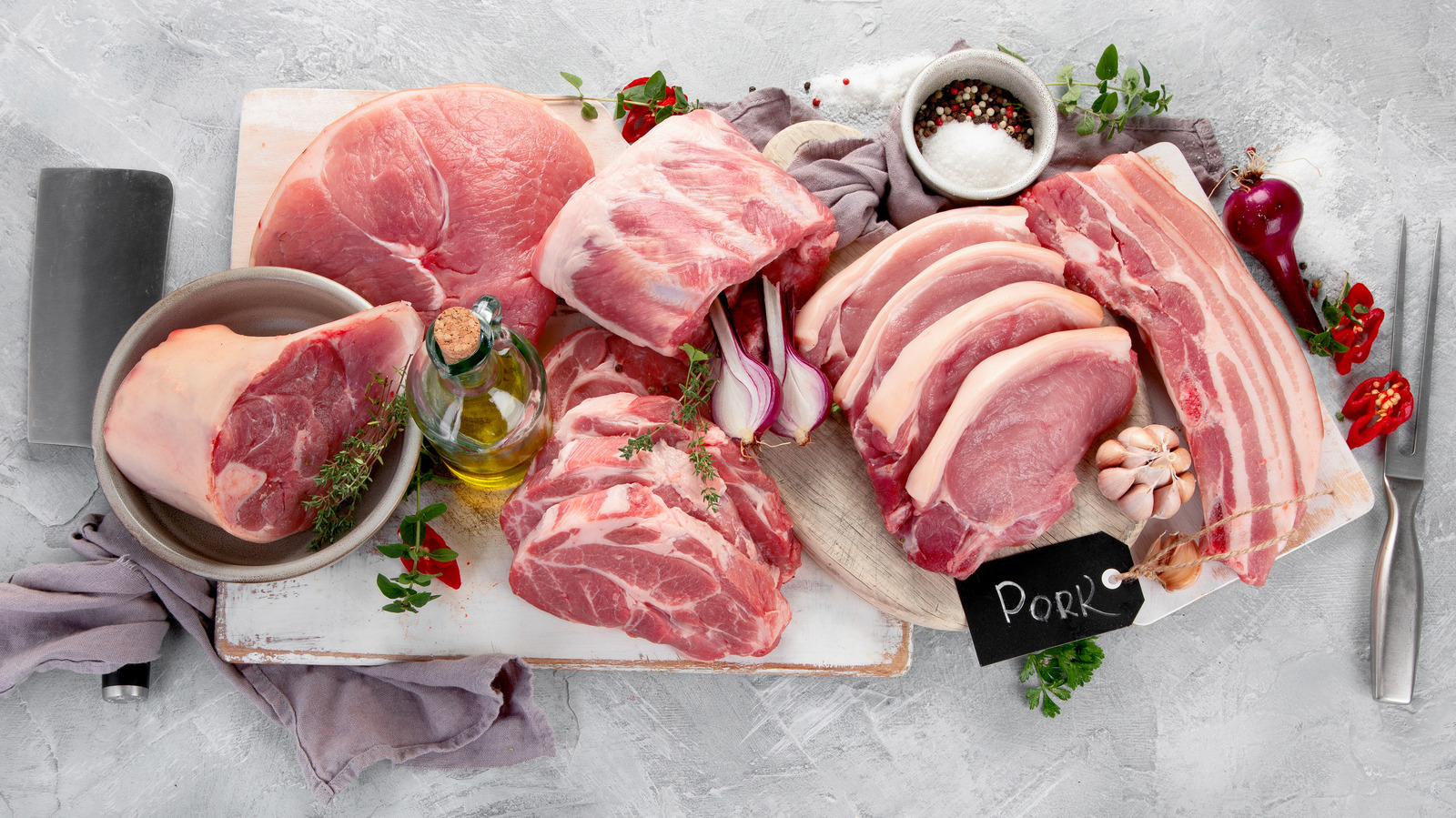 Blade Pork Chops Vs. Rib Chops What's The Difference?
