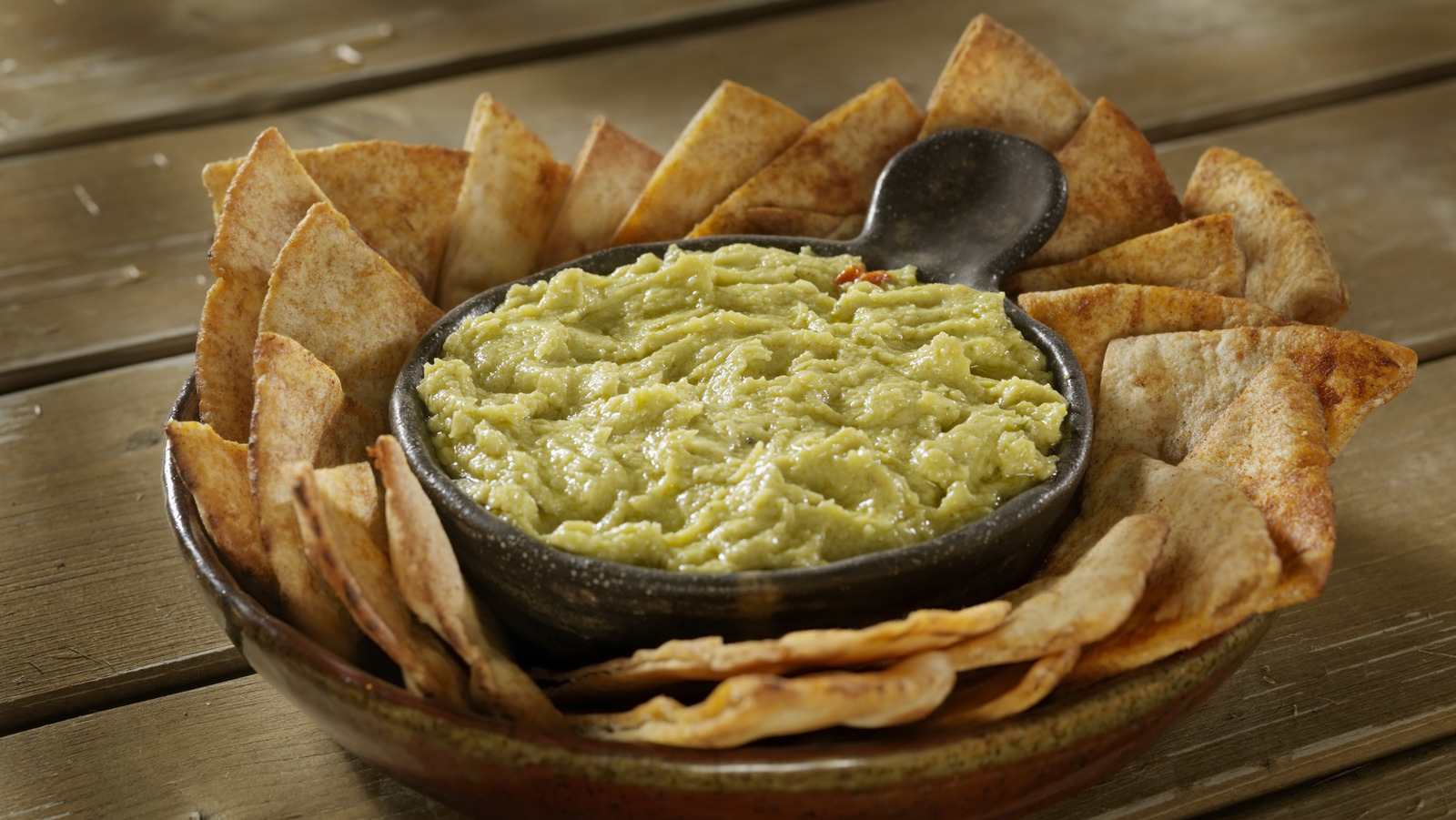 Blended Up Canned Artichokes Make The Base For A Simple, Delicious Dip
