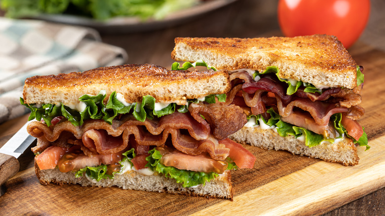 sliced BLT sandwich