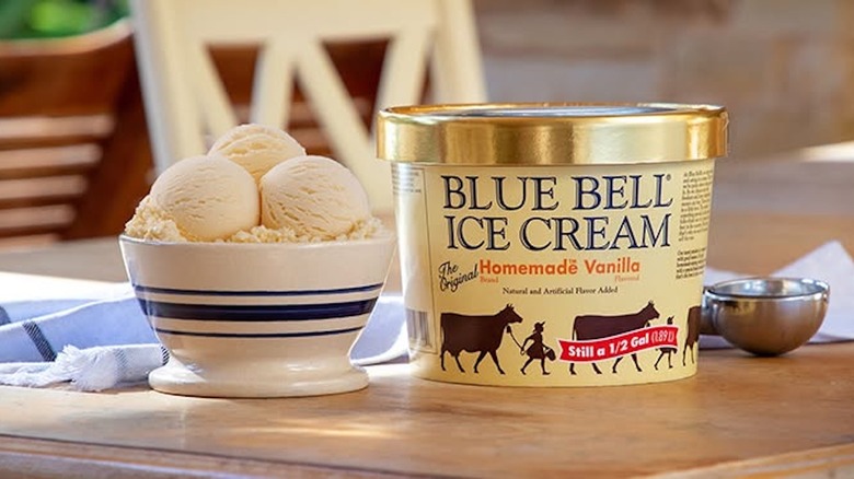 Blue Bell ice cream with vanilla in bowl