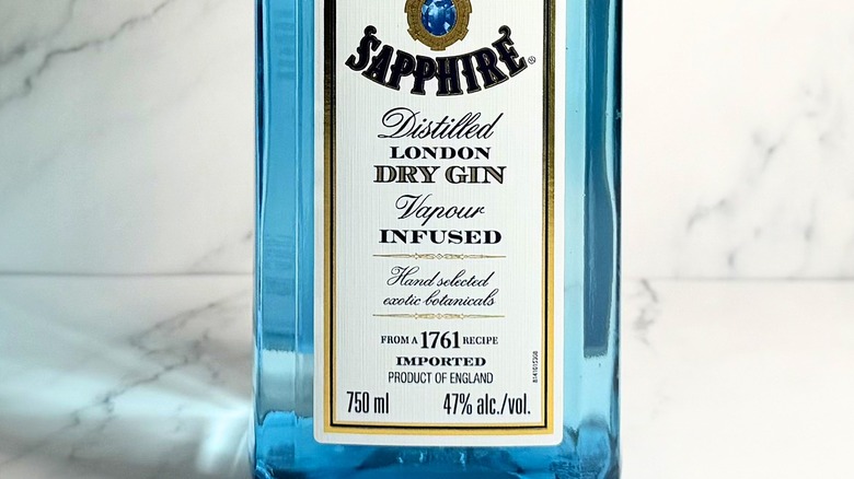 Close-up of ABV of bottle of Bombay Sapphire