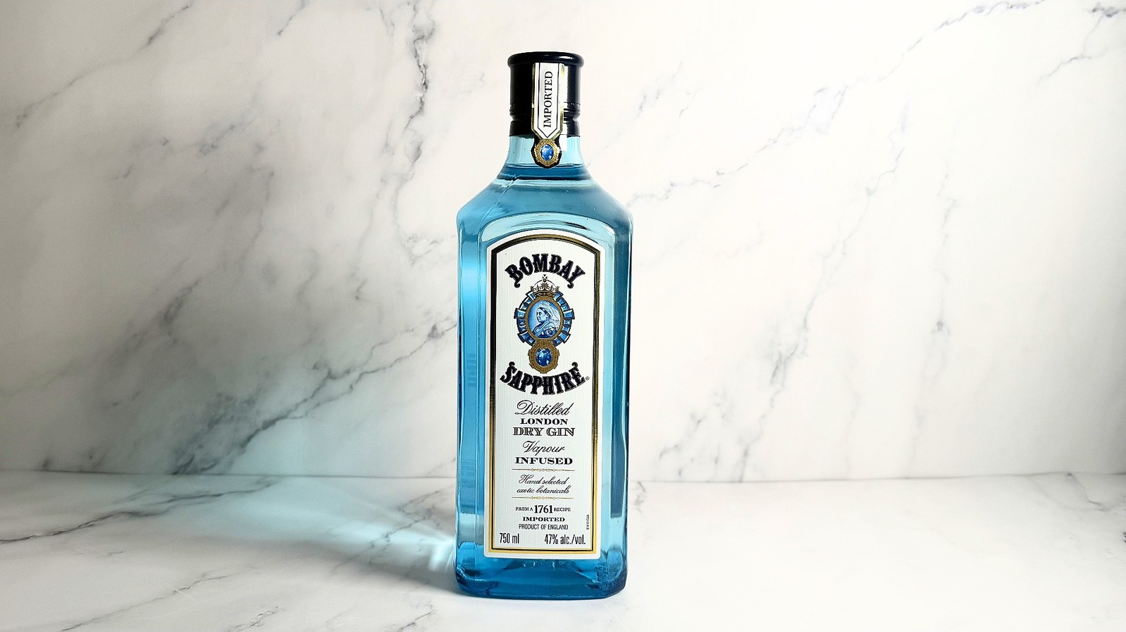 Bombay Sapphire: The Ultimate Bottle Guide