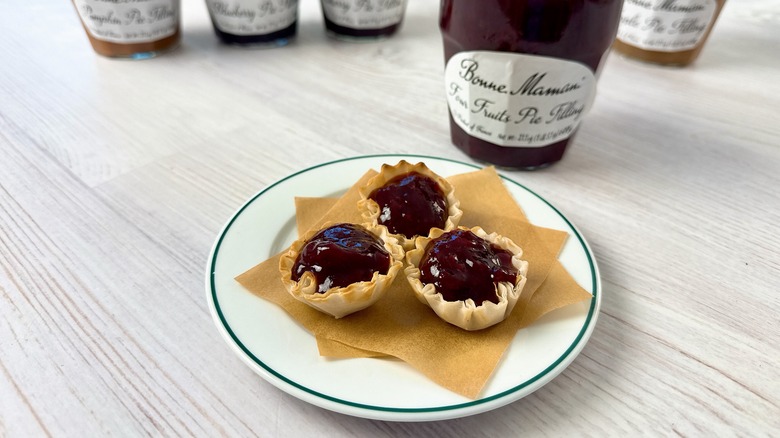 Bonne Maman four fruits pie filling