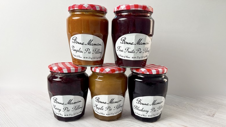 5 jars of Bonne Maman pie filling