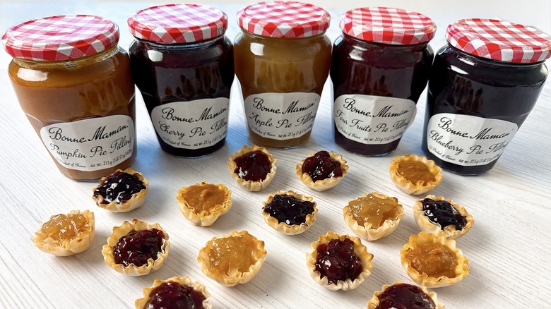 5 jars of Bonne Maman pie filling