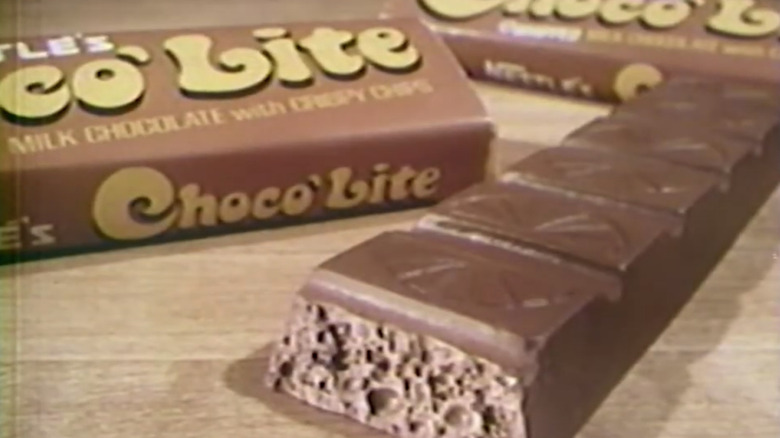 Close up of old commercial for Choco'Lite