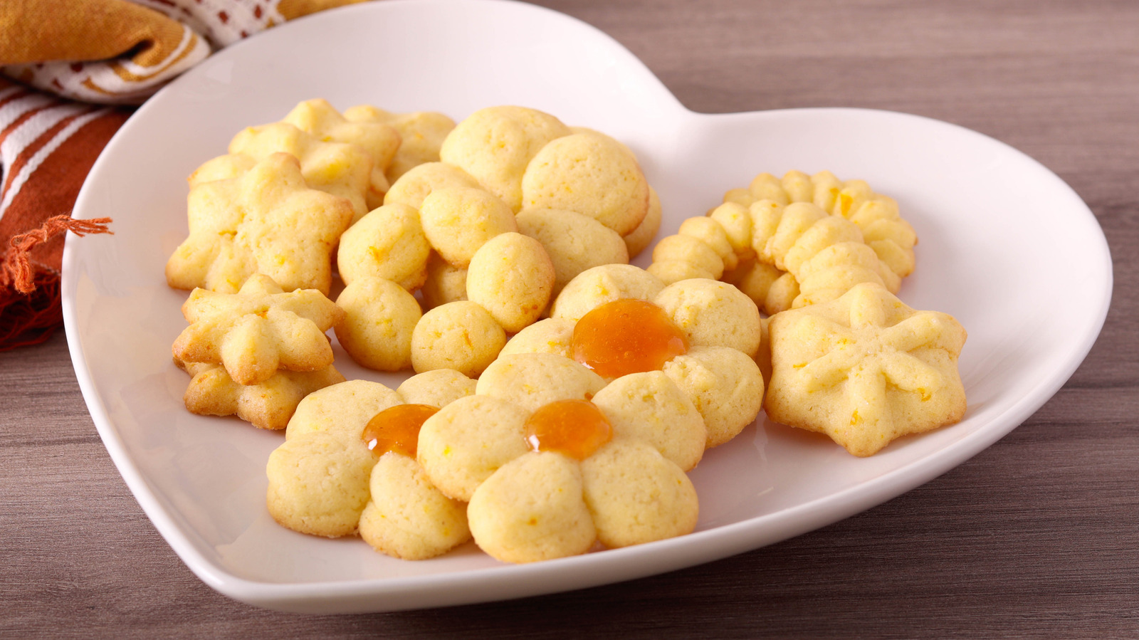 Boomers Still Swear By This Old-School Baking Tool - Tasting Table