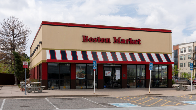 Boston Market exterior