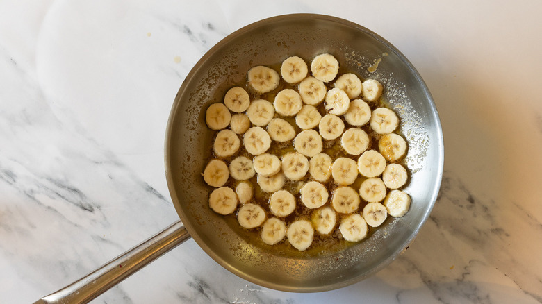 Bananas in pan.