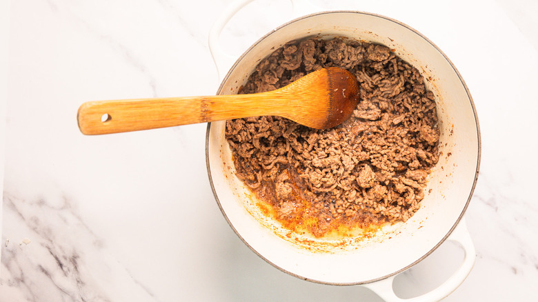 Cooked ground beef in pot