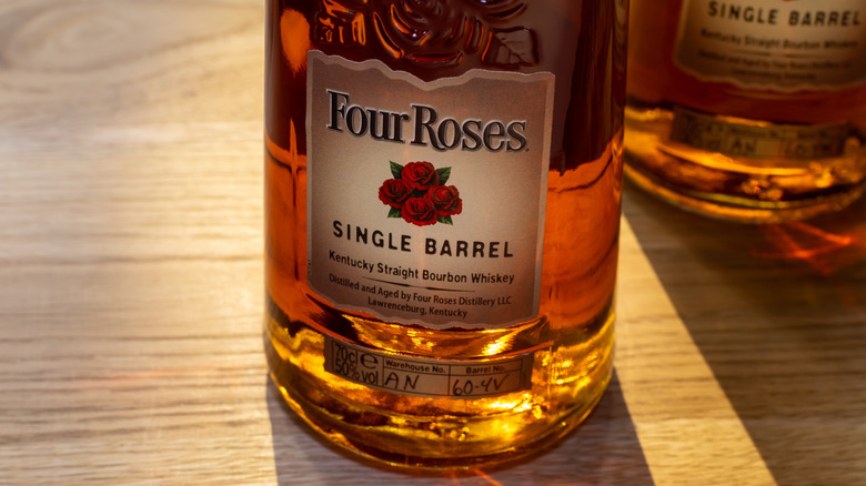 Close up of the Four Rose label on the bottle of bourbon