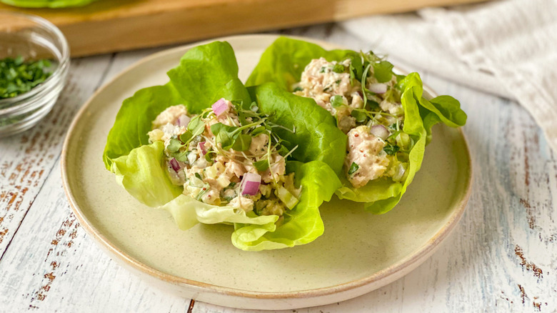 Tuna lettuce wraps on plate 