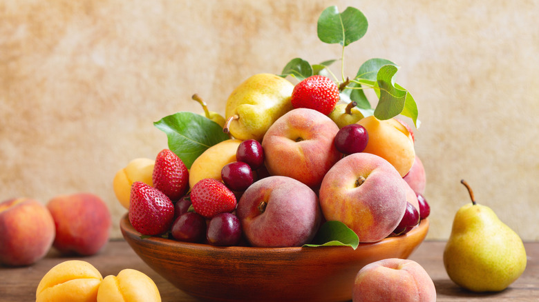 Bowl of apples on kitchen counter