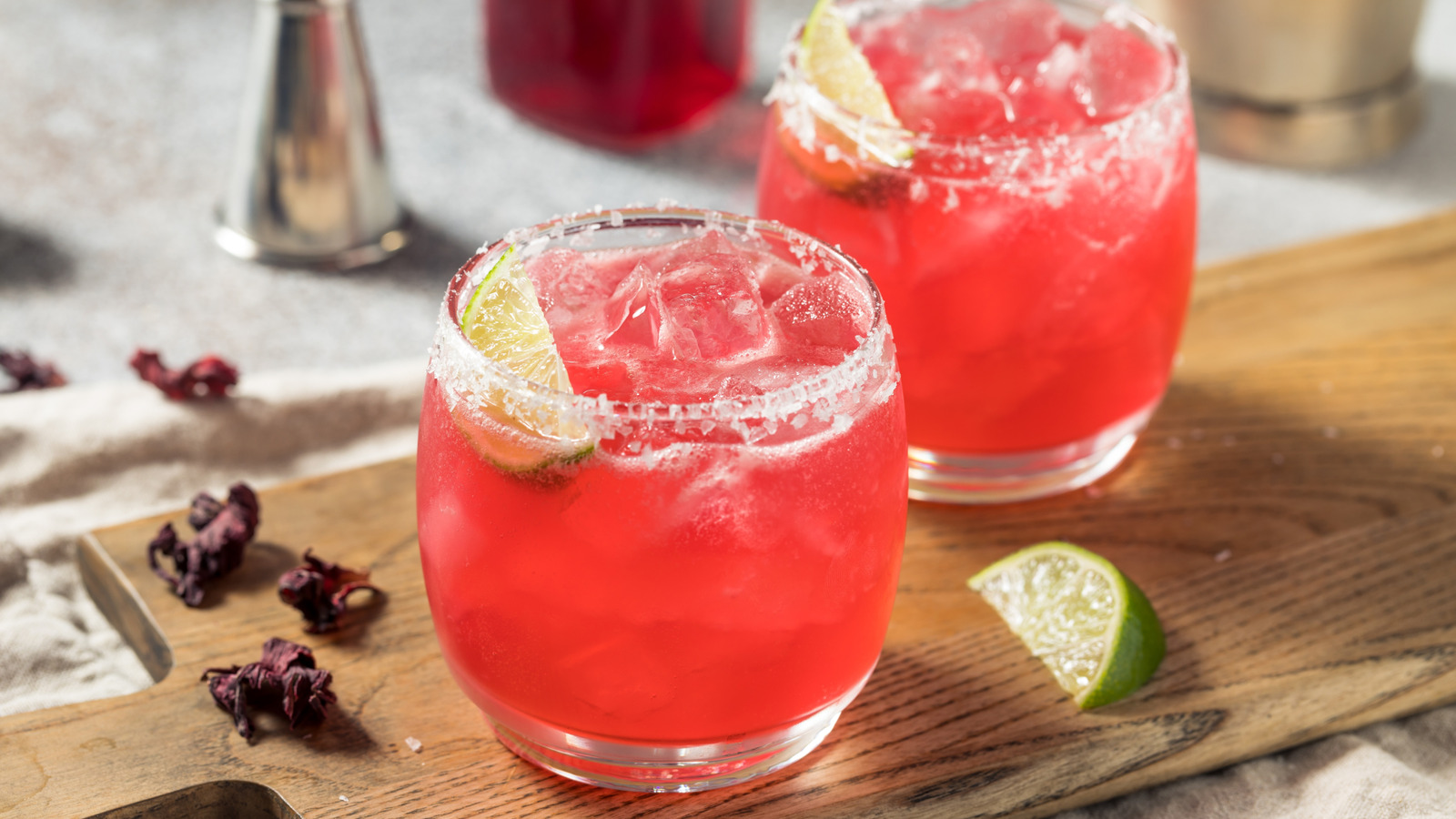 Bring Bold Floral Notes To Margaritas With Hibiscus - Tasting Table