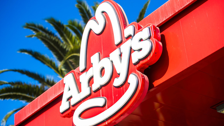 Red Arby's sign outdoors