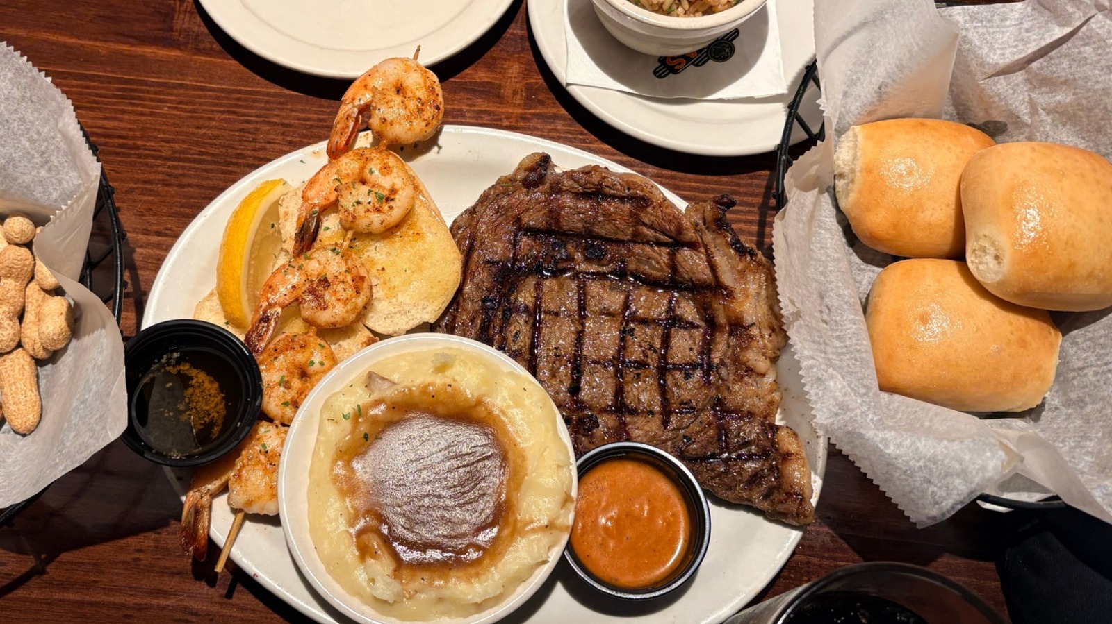 Bulk Up Texas Roadhouse Sides With This Savvy 'Loaded' Request - Tasting Table