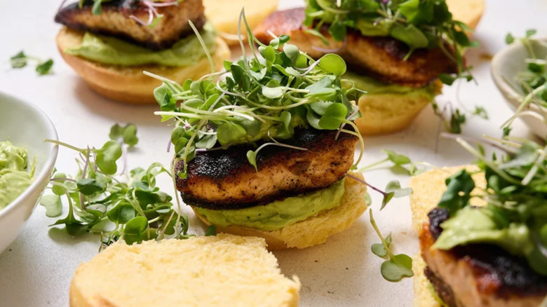salmon sliders with avocado crema