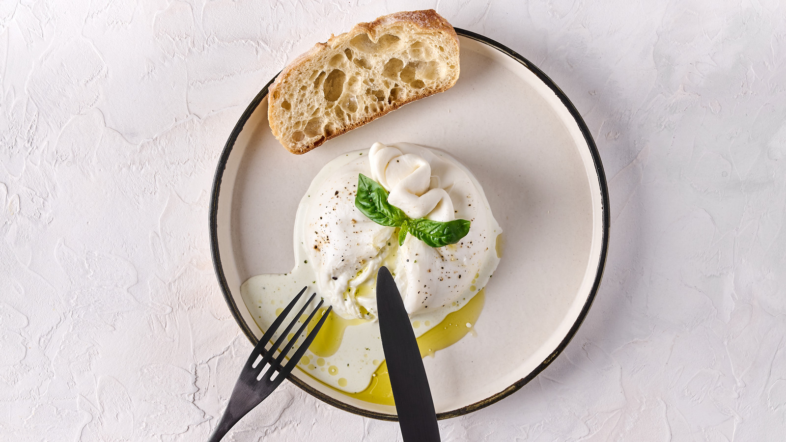 Burrata Fans Should Know This Easy Stracciatella Hack