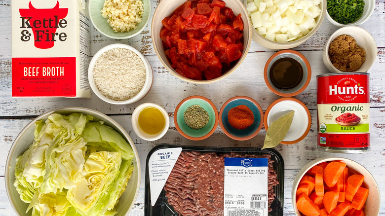 cabbage roll soup ingredients