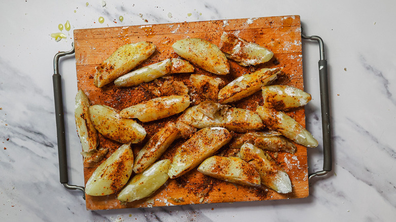 Potatoes with seasoning