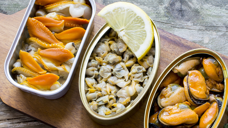 Canned clams, cockles, and mussels
