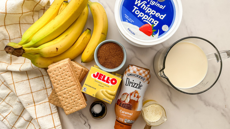 Caramel banana icebox cake ingredients